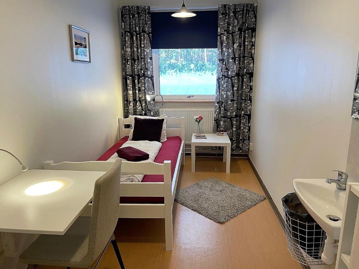 Haellefors Vandrarhem-Hostel & Kanotcenter מראה חיצוני תמונה