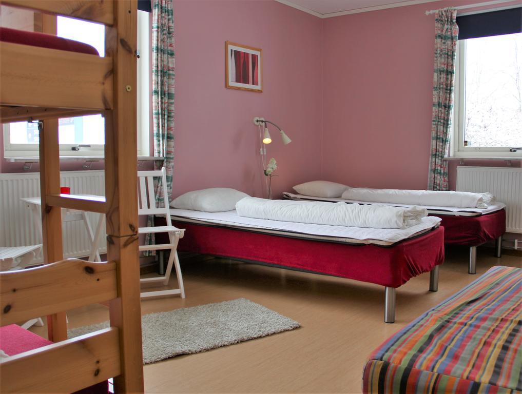 Haellefors Vandrarhem-Hostel & Kanotcenter מראה חיצוני תמונה