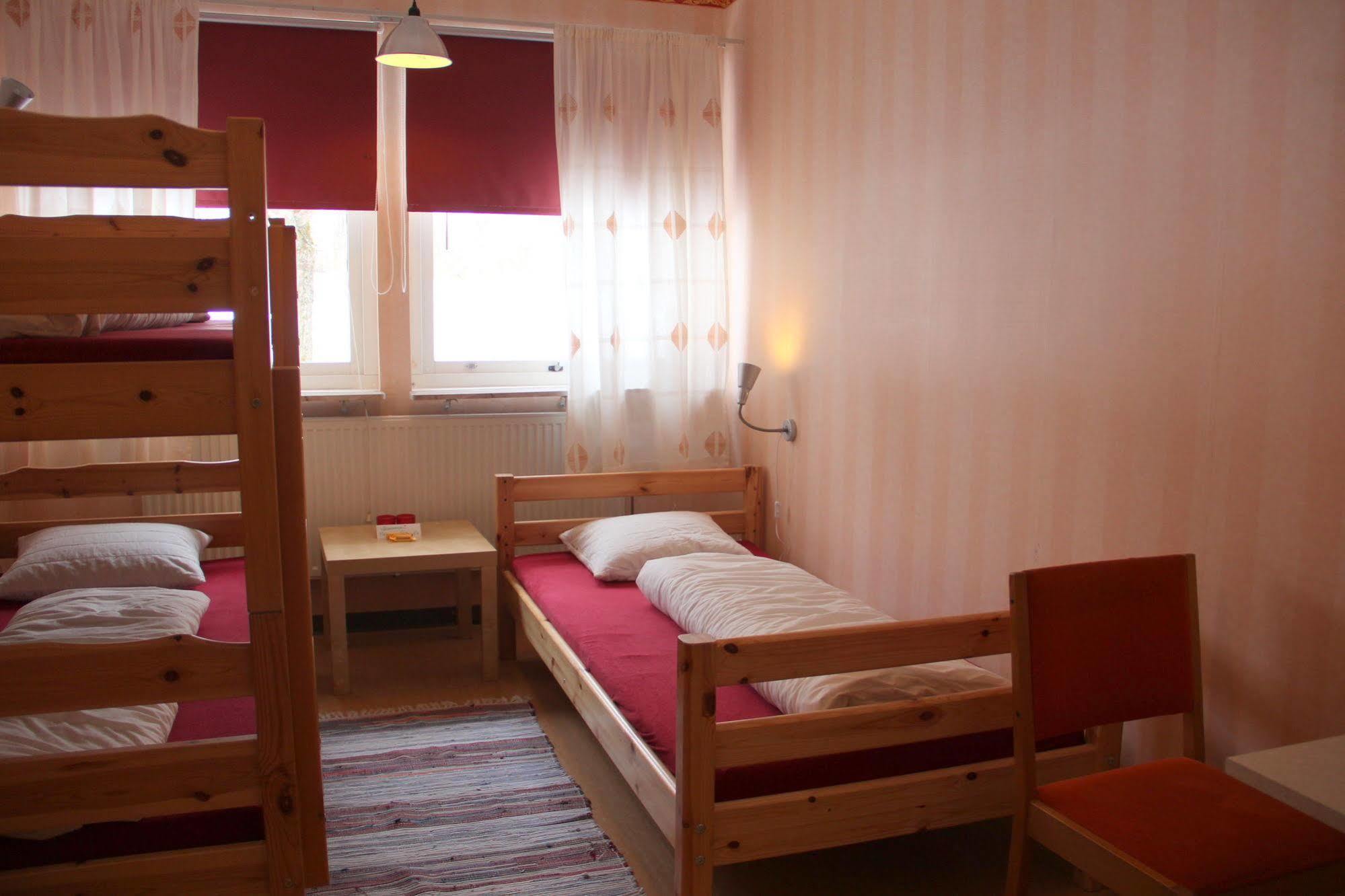 Haellefors Vandrarhem-Hostel & Kanotcenter מראה חיצוני תמונה