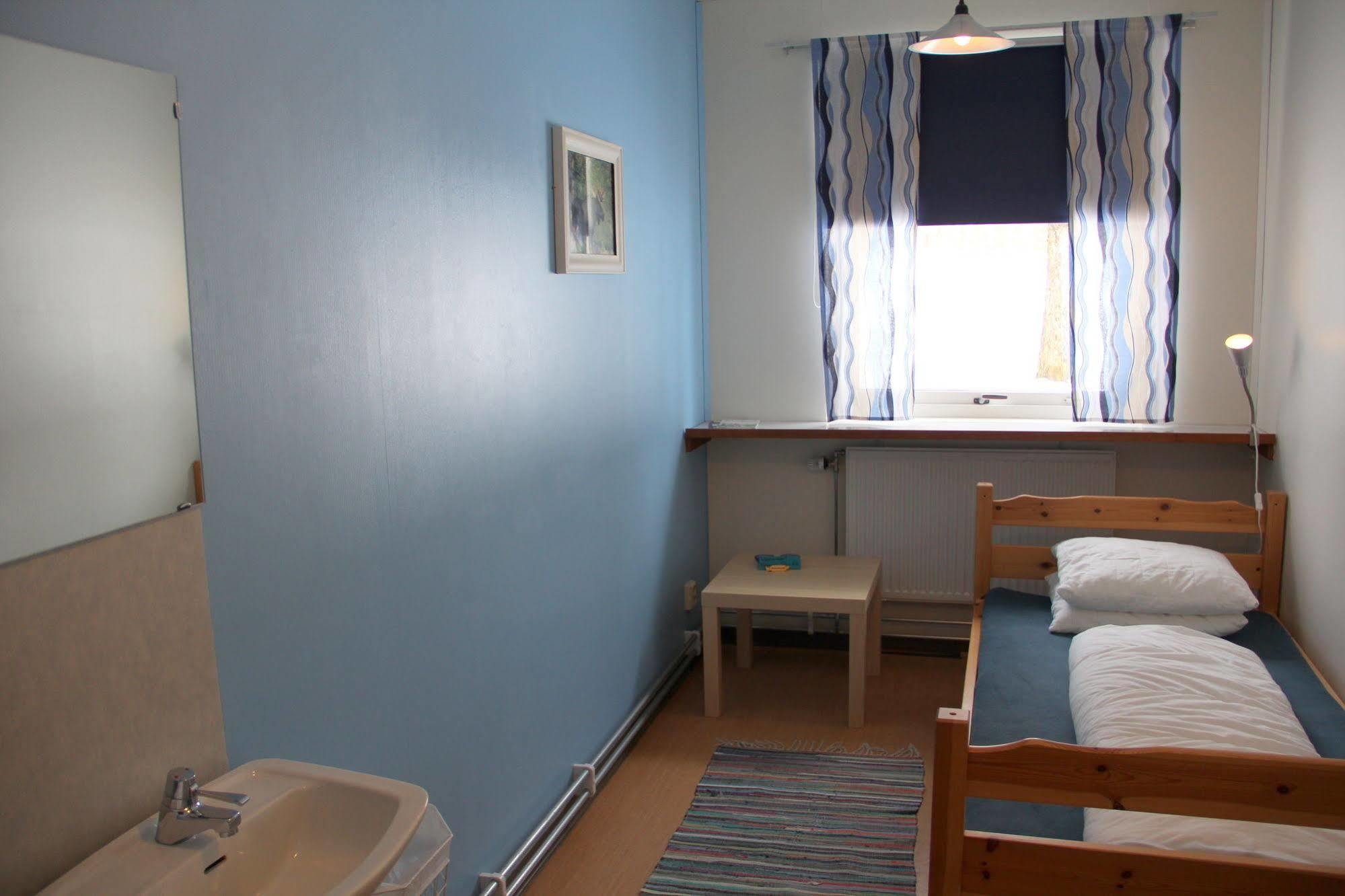 Haellefors Vandrarhem-Hostel & Kanotcenter מראה חיצוני תמונה