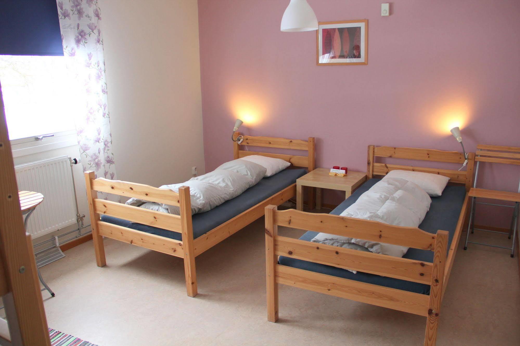 Haellefors Vandrarhem-Hostel & Kanotcenter מראה חיצוני תמונה